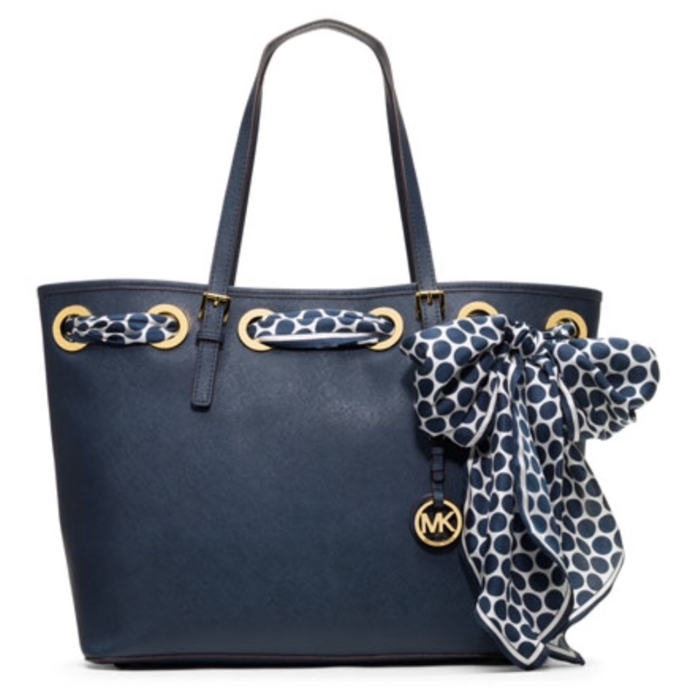 💙NEW Michael Kors Navy Jet Set Scarf Tote💙